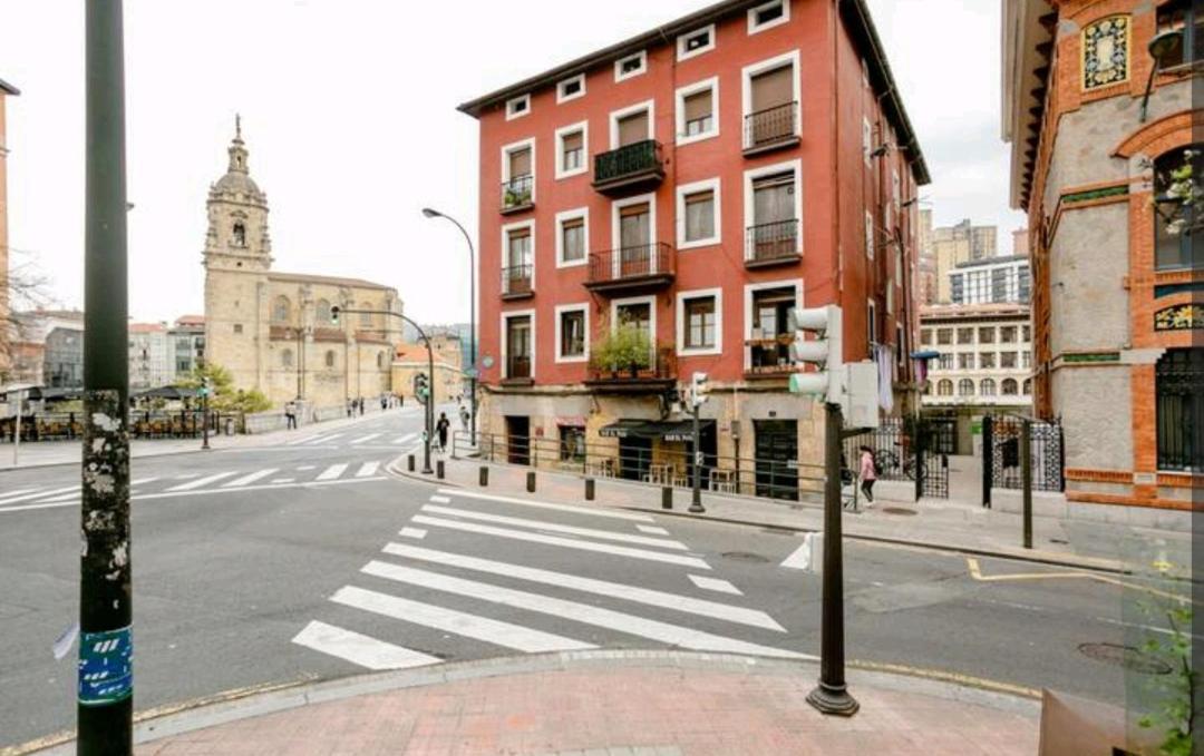 Nuestro Refugio - Casco Viejo Con Wifi Y Parking Gratuito- Apartment บิลเบา ภายนอก รูปภาพ